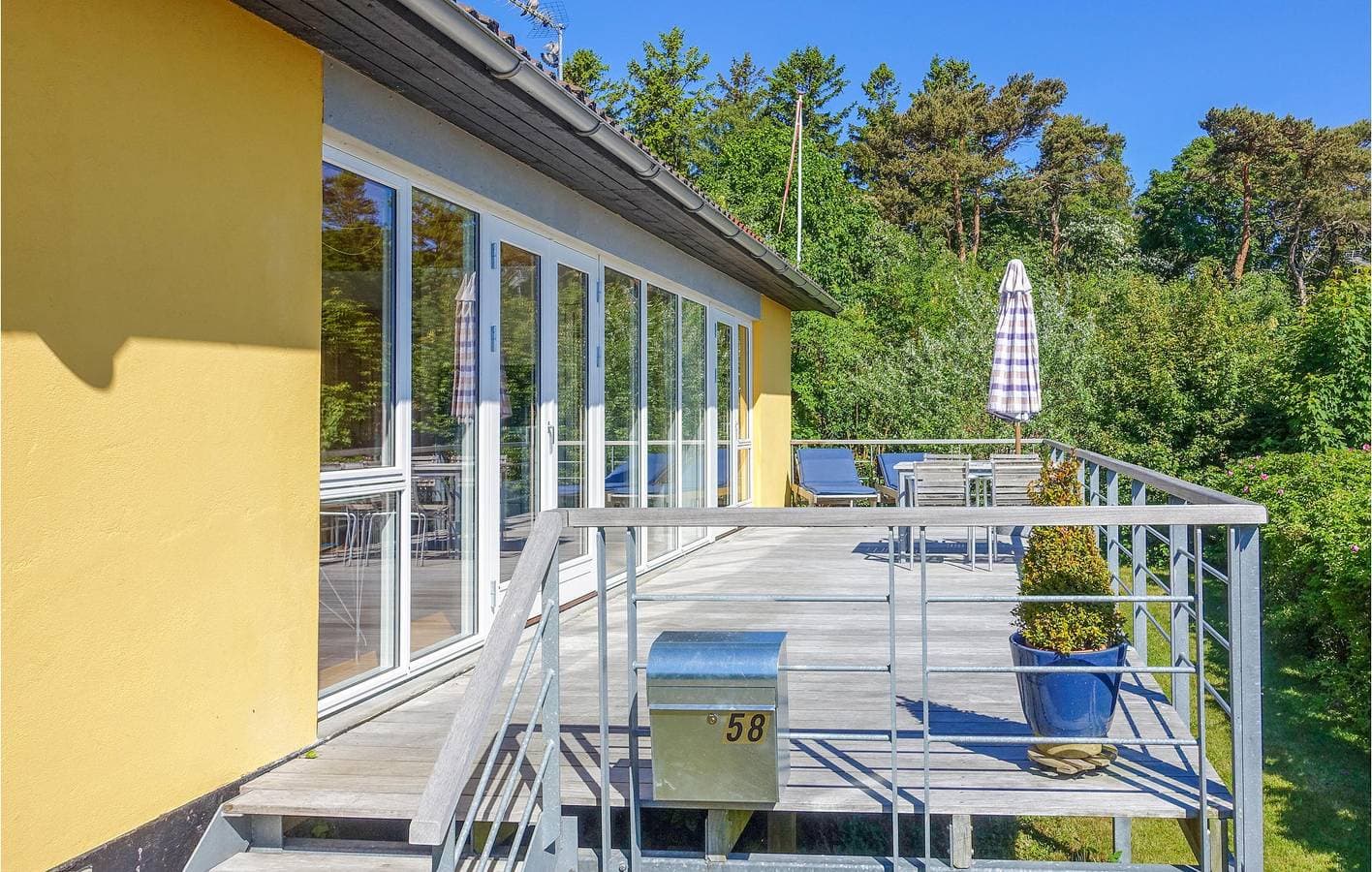 Foto 11 von 34: Ferienhaus für 4 Personen mit Terrasse