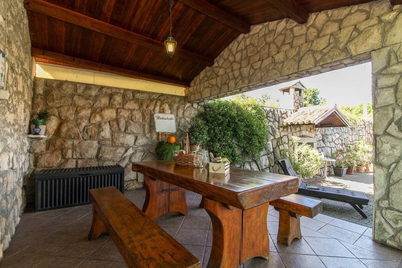 Foto 5 von 20: Ferienhaus Roža * großer Garten, Sonnenterrasse, Grill, WLAN