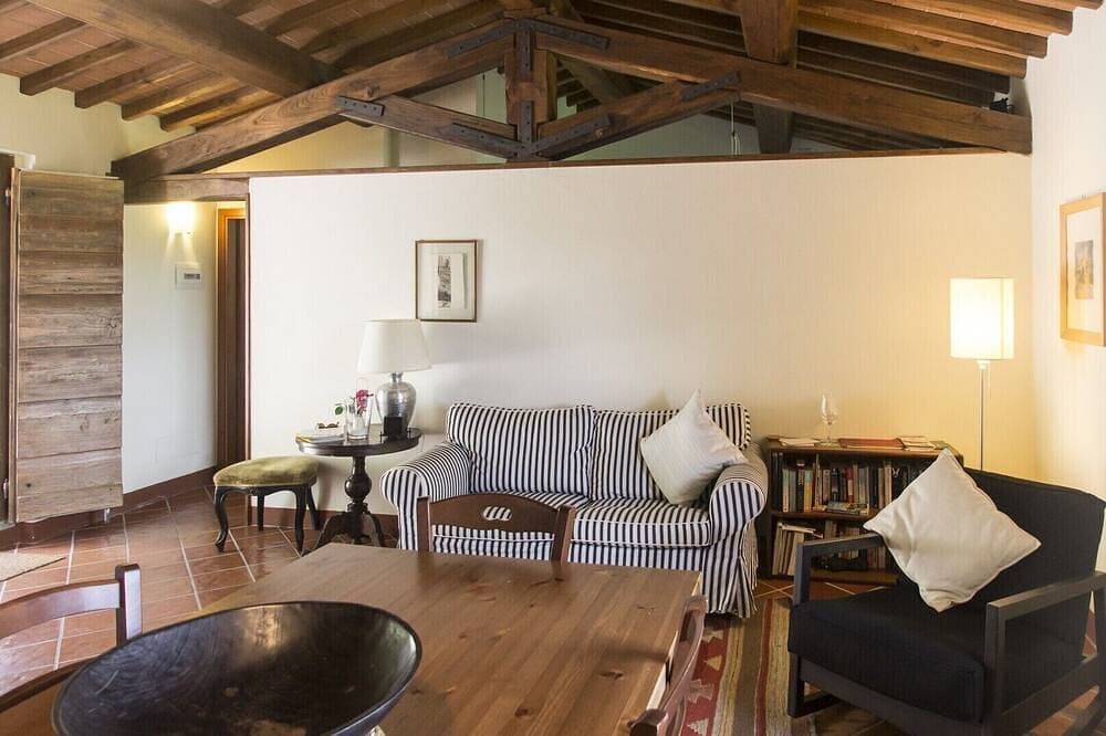 Foto 5 von 23: Vineyard cottage, 30 minutes to Florence