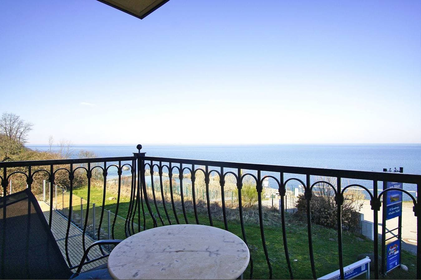 Foto 12 von 26: Ferienwohnung mit traumhaftem Meerblick - Haus am Meer FeWo 02