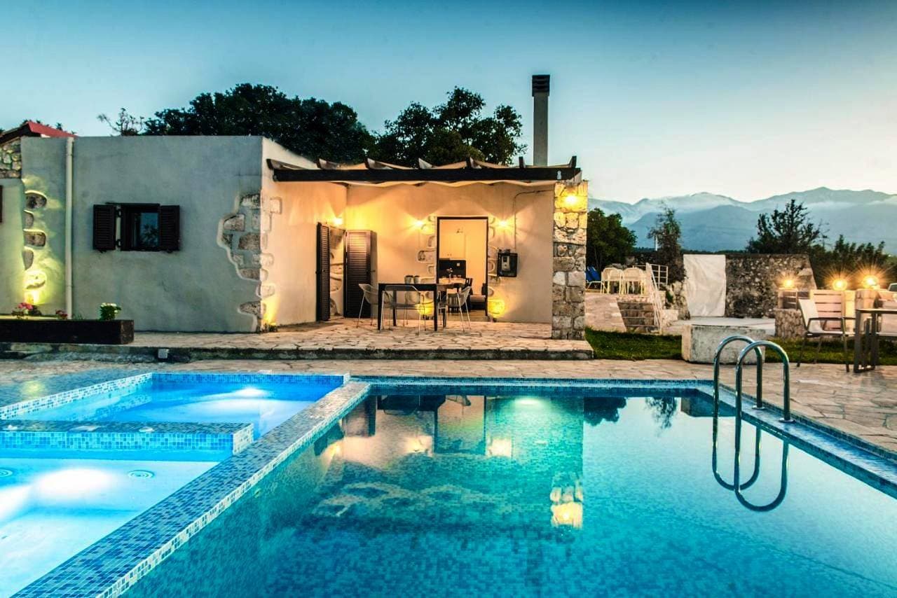 Minos Villa 1