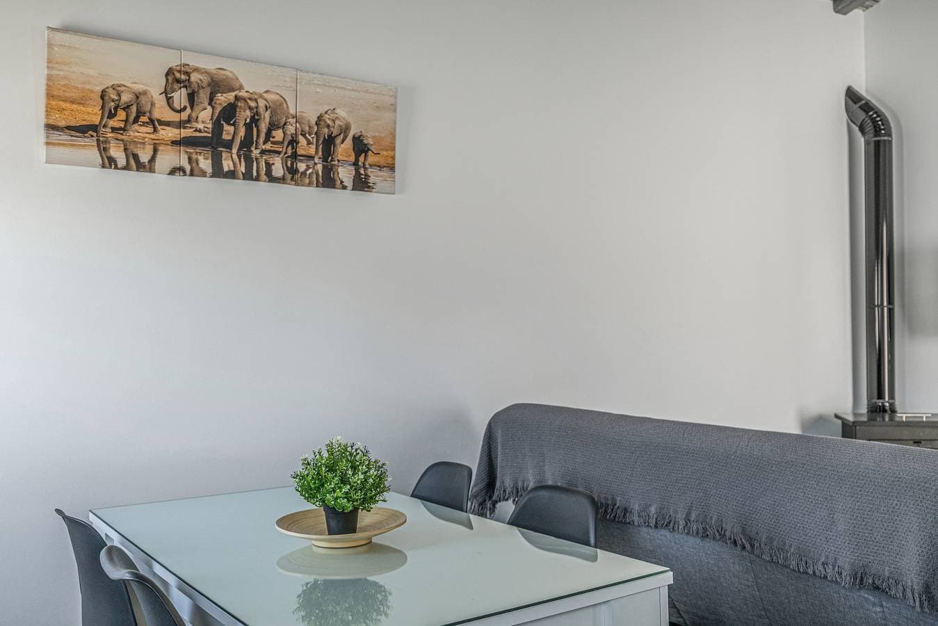 Foto 12 von 27: Ferienhaus 'Casa El Trebol' mit beheiztem Pool, WLAN und Klimaanlage