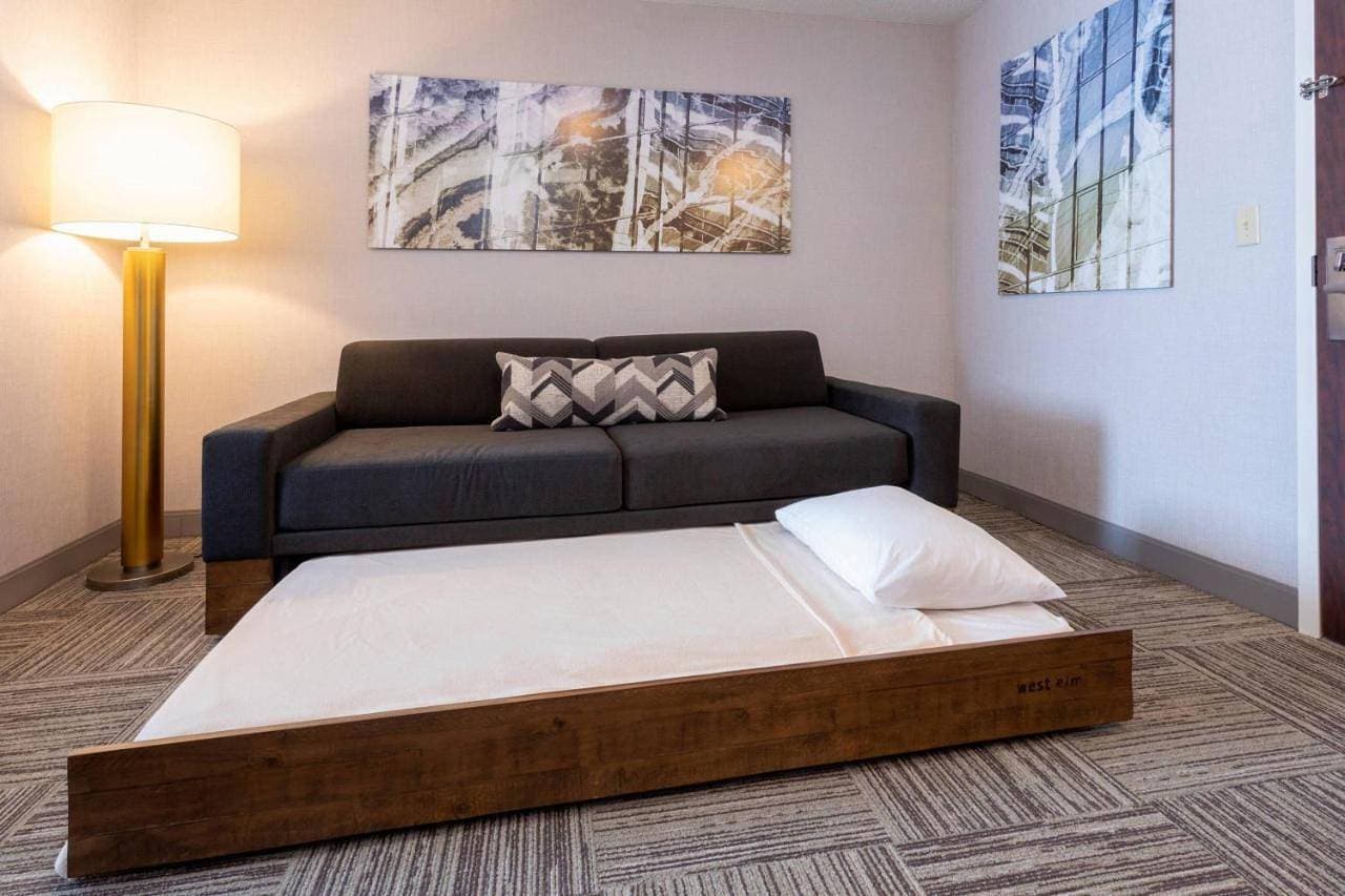 Foto 9 von 12: Suite, 1 King, Trundle bed