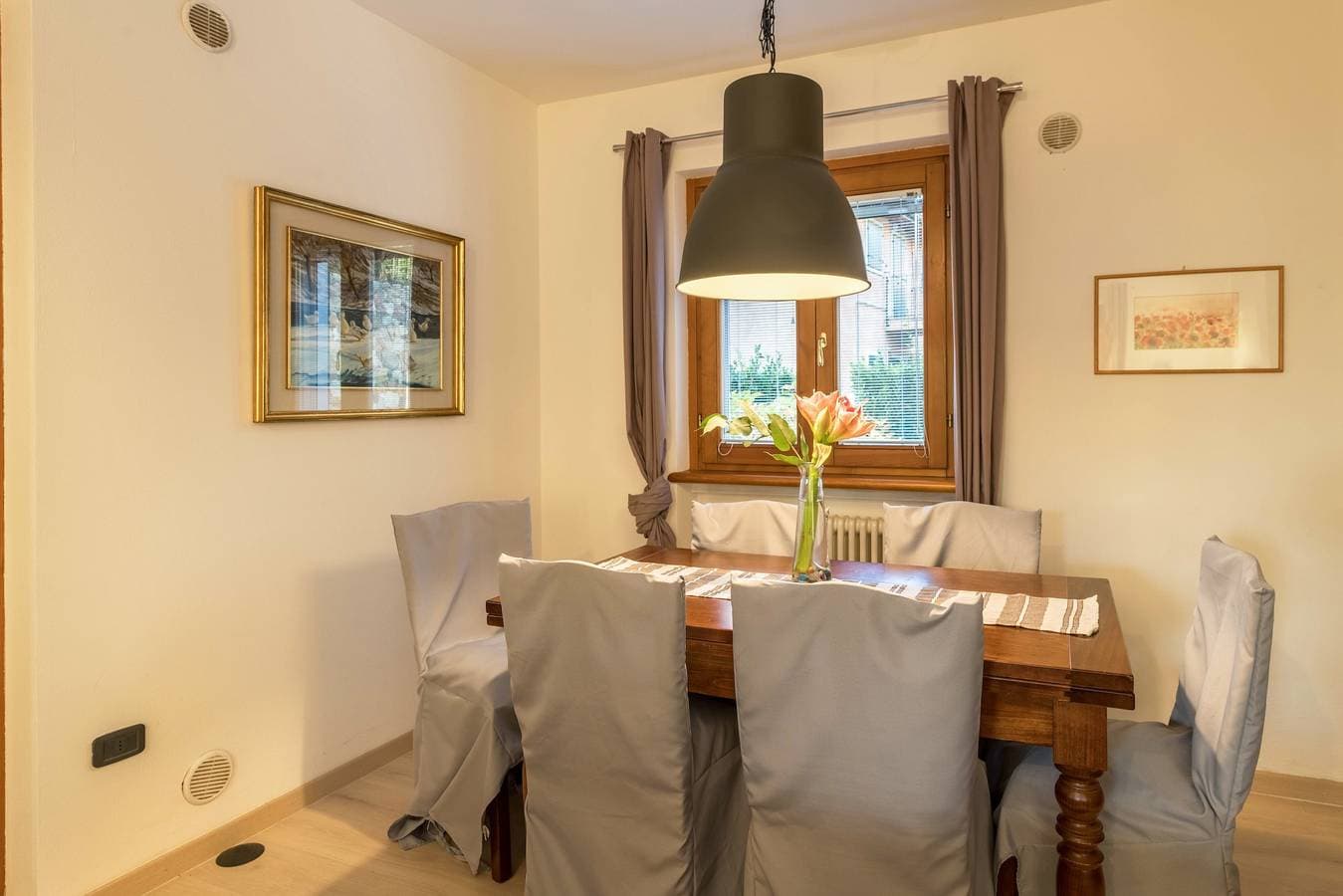 Foto 4 von 30: Gemütliche Ferienwohnung "Gardasee Castion" mit Garten, Gemeinschaftspool, Klimaanlage und WLAN
