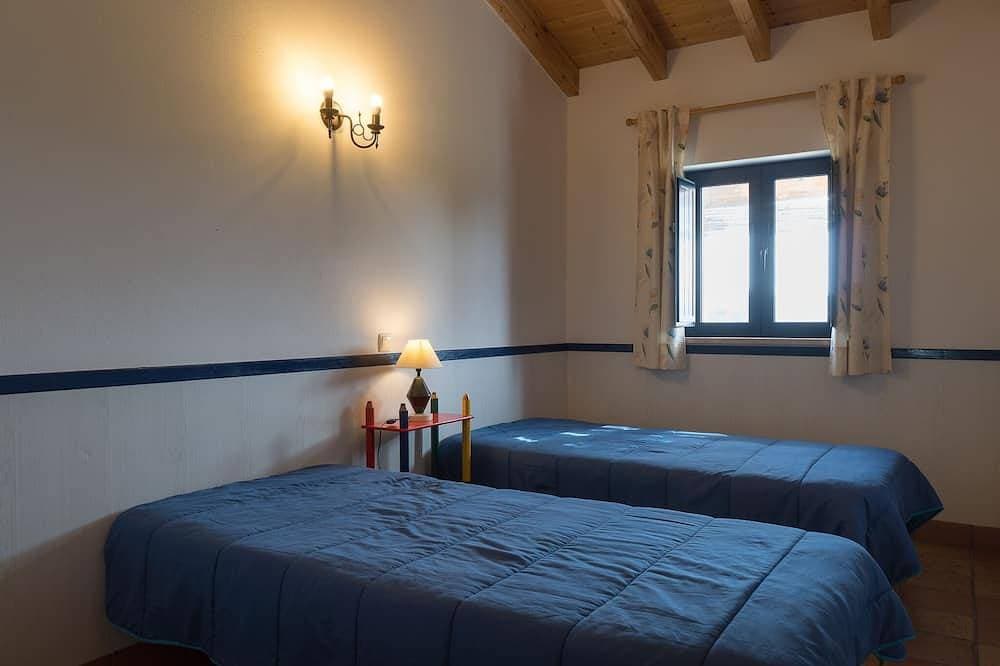 Foto 5 von 26: Digne Blue Villa, Pool, Grill