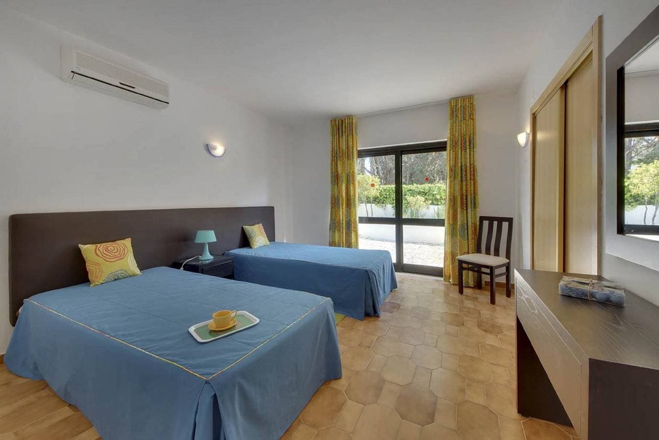 Foto 11 von 29: Villa Coelho mit Meerblick, Pool, Garten und WLAN