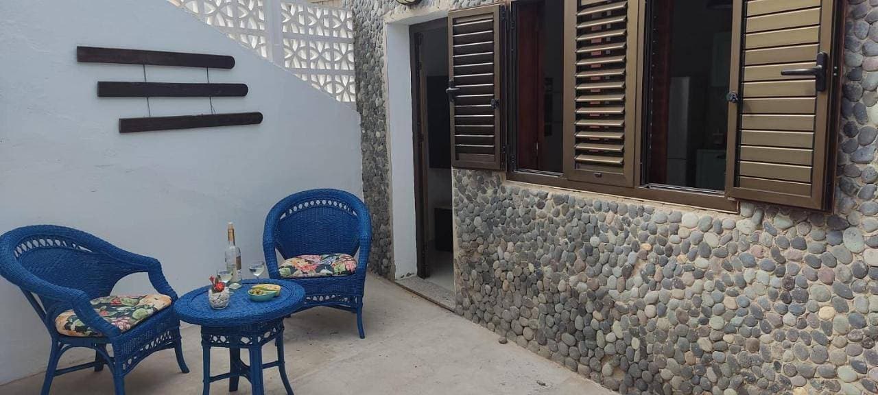 Los Nudos, acogedor apartamento con patio privado. 1