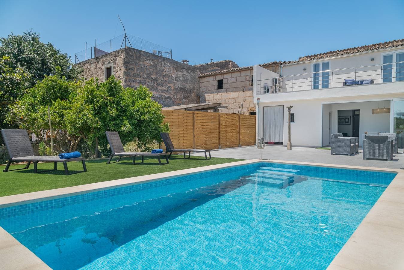Foto 6 von 28: Ferienhaus für 8 Personen mit Terrasse
