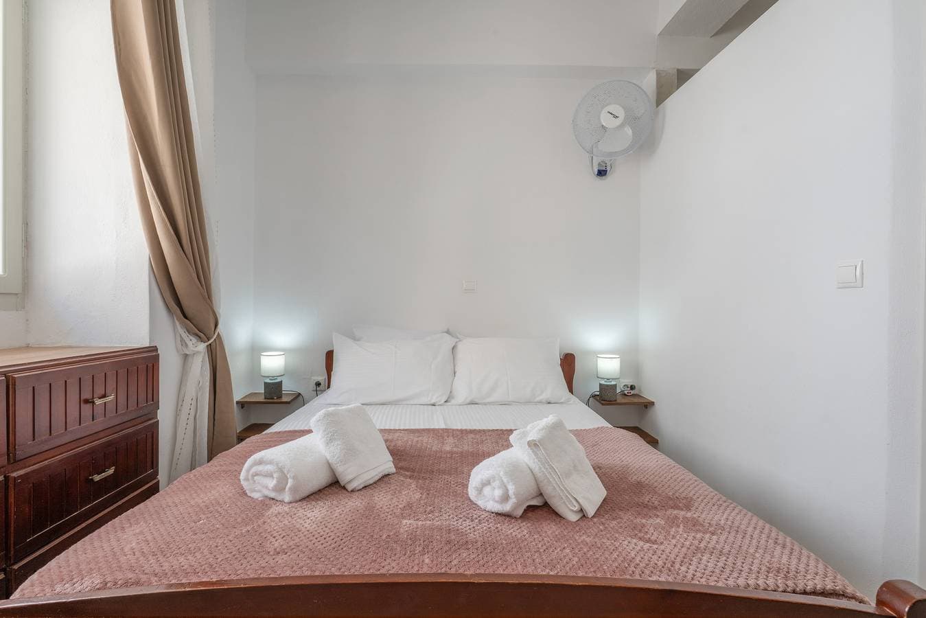 Foto 12 von 28: Apartment 'Kallithea Beach' mit Meerblick, WLAN und Klimaanlage
