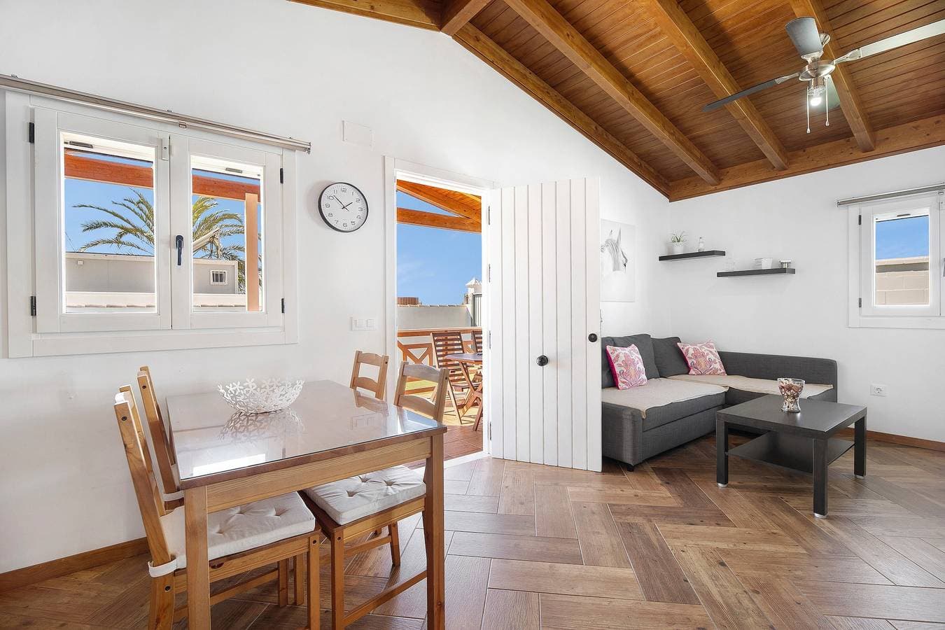 Foto 3 von 23: Ferienhaus 'Villa Novo Sancti Petri' mit privatem Pool, WLAN und Klimaanlage