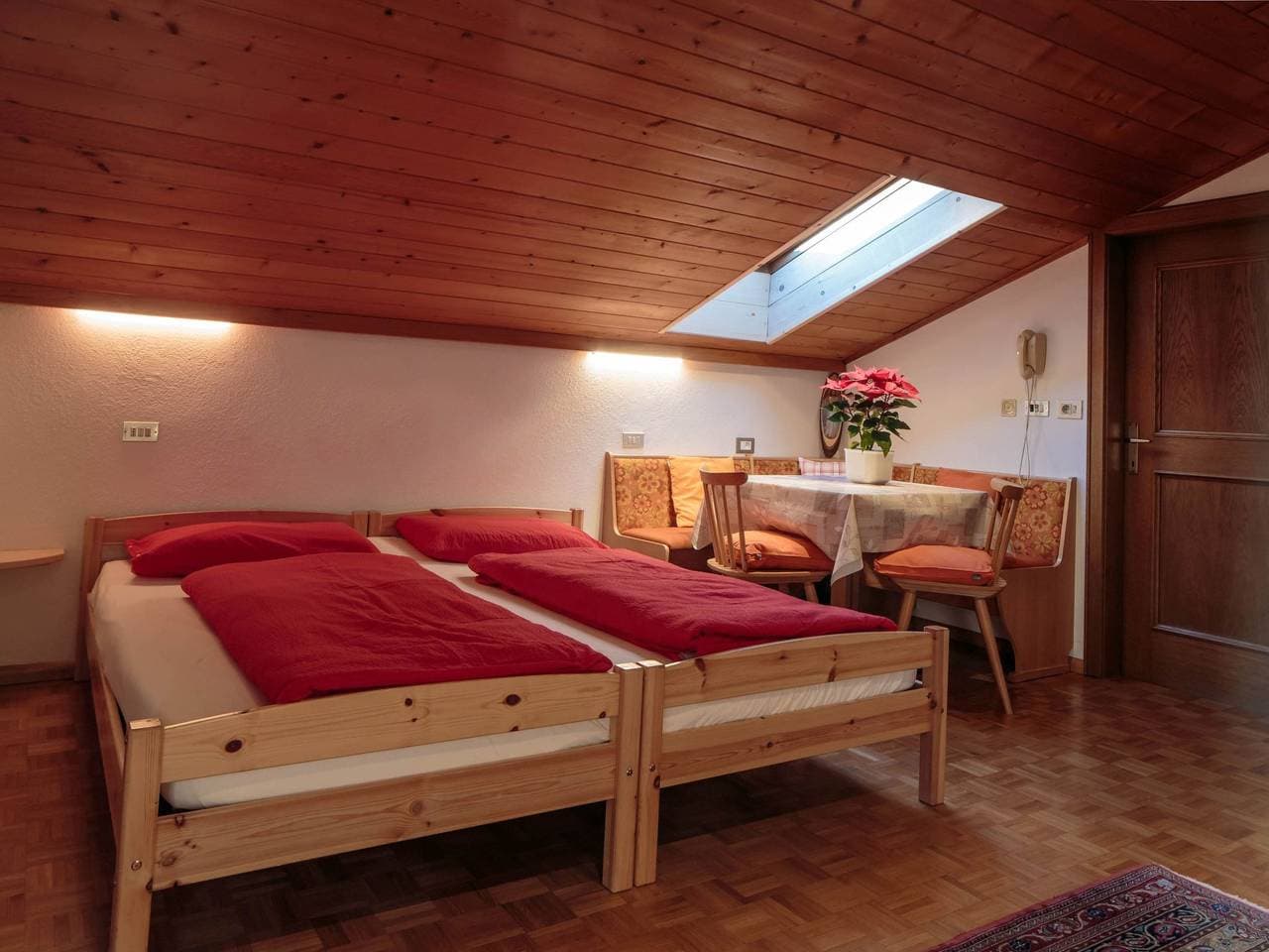 Foto 6 von 25: Mit privatem Balkon