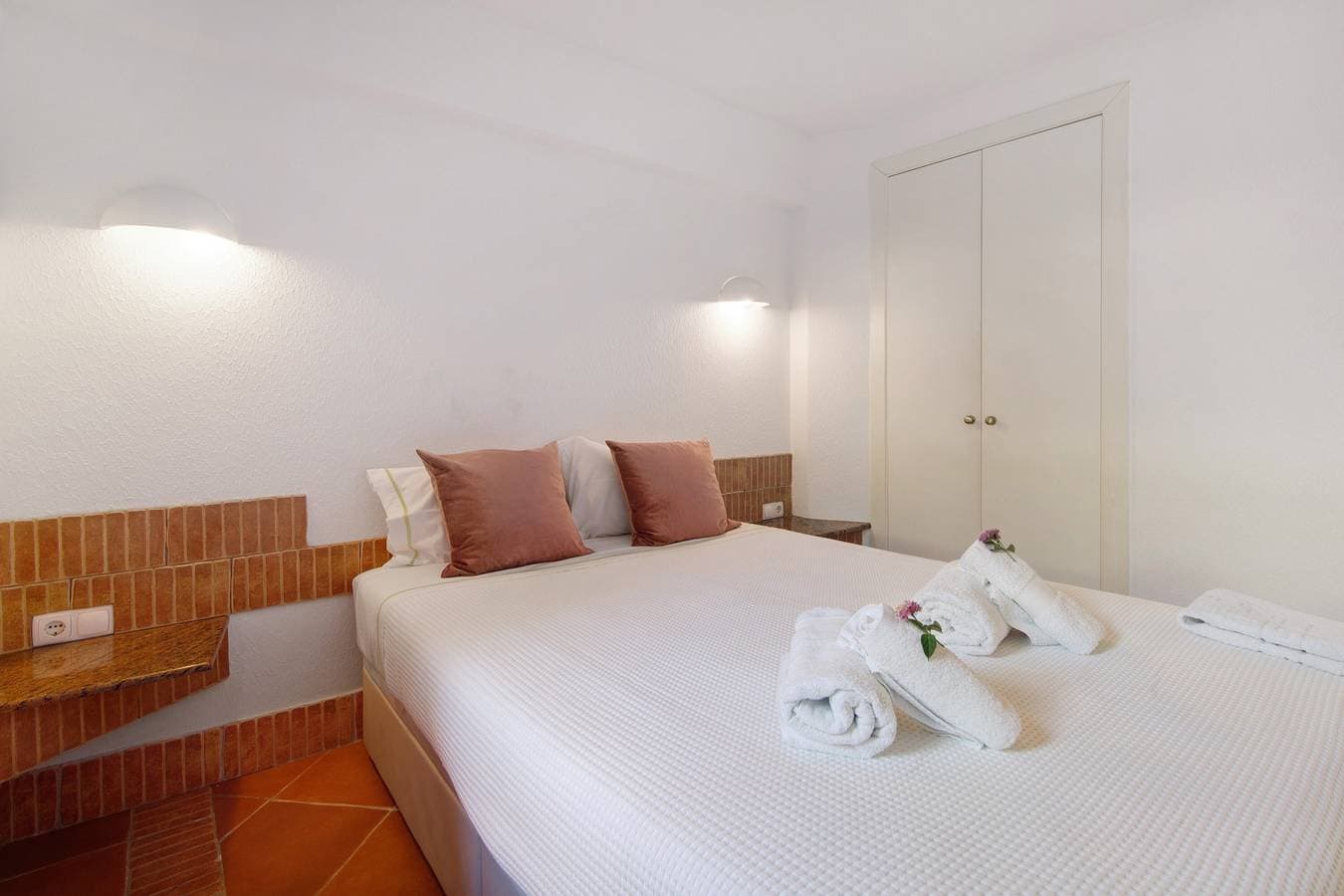 Foto 12 von 29: Ferienhaus 'Seaside 423A' mit Gemeinschaftspool, WLAN und Klimaanlage