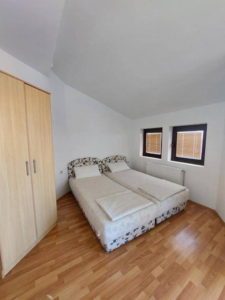 Foto 7 von 10: Triple Room with Lake View