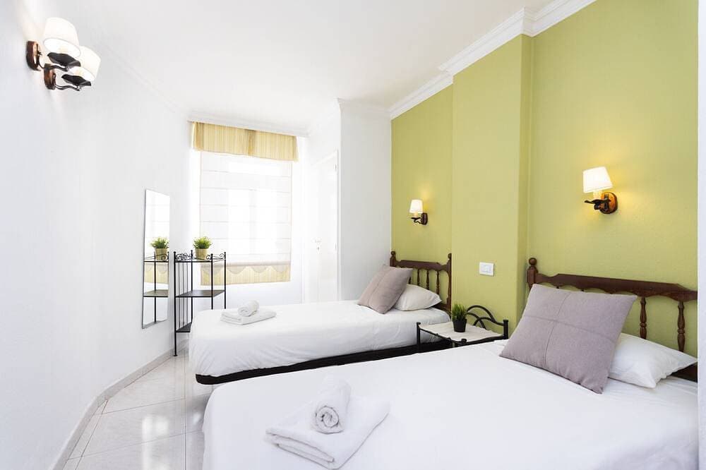 Foto 2 von 30: Los Cristianos. Nice & Cozy sea view apt