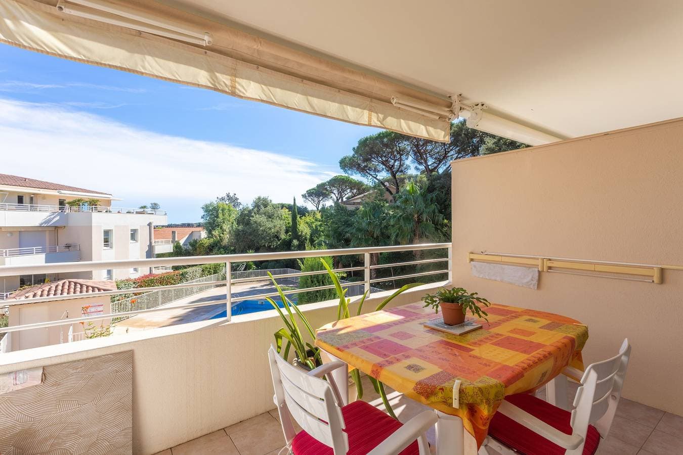Foto 2 von 26: Appartement „Petit Paradis“ mit Gemeinschaftspool, WLAN und Klimaanlage