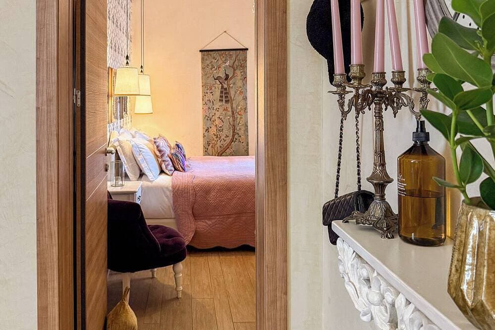 Foto 7 von 30: La Dolce Vita Boutique Apartment • Elegant • Balkon • Ponte Pietra