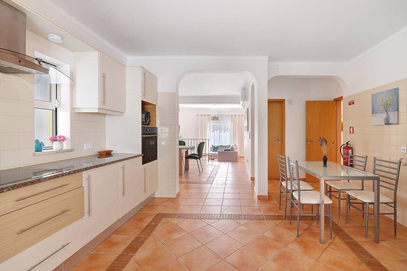 Foto 9 von 30: Villa „Modern in Olhão“ mit Bergblick, WLAN und Klimaanlage