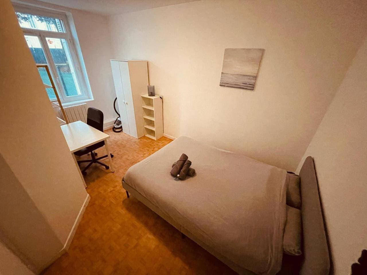 Foto 10 von 16: Two-Bedroom Apartment