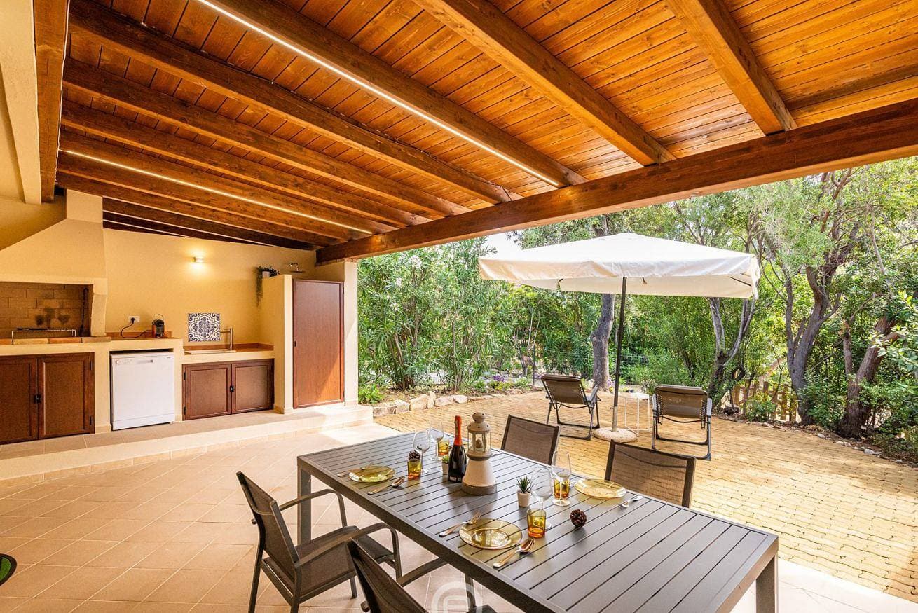 Foto 3 von 47: Ferienhaus für 4 Personen mit Balkon/Terrasse