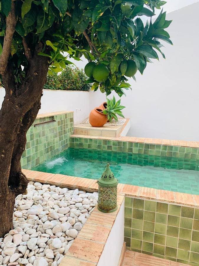 Casa da Sé Renovated Traditional Townhouse with Courtyard 1