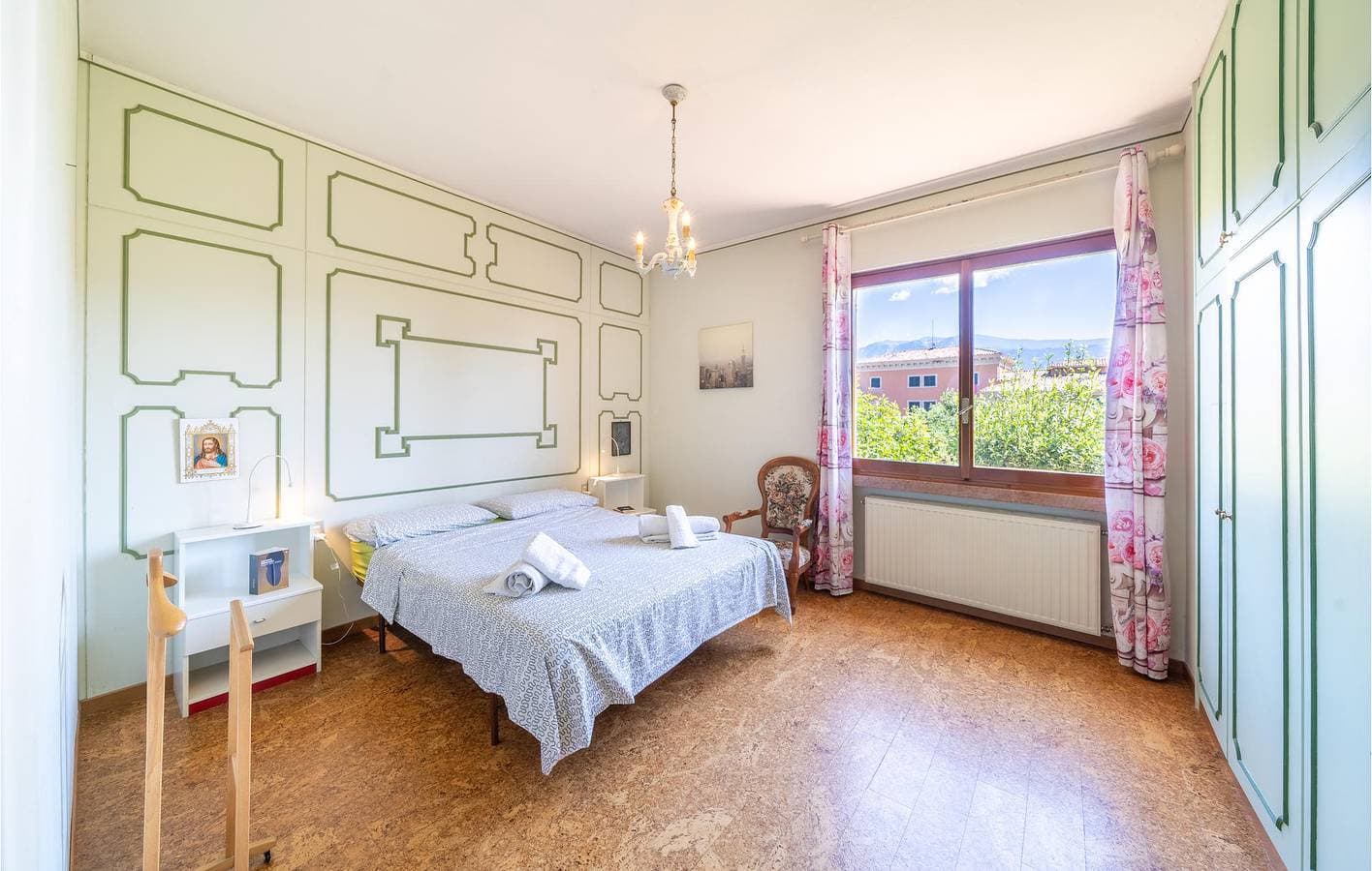 Foto 13 von 28: Wohnung am Meer: 160m² | Park, Küche, WiFi | Gargnano