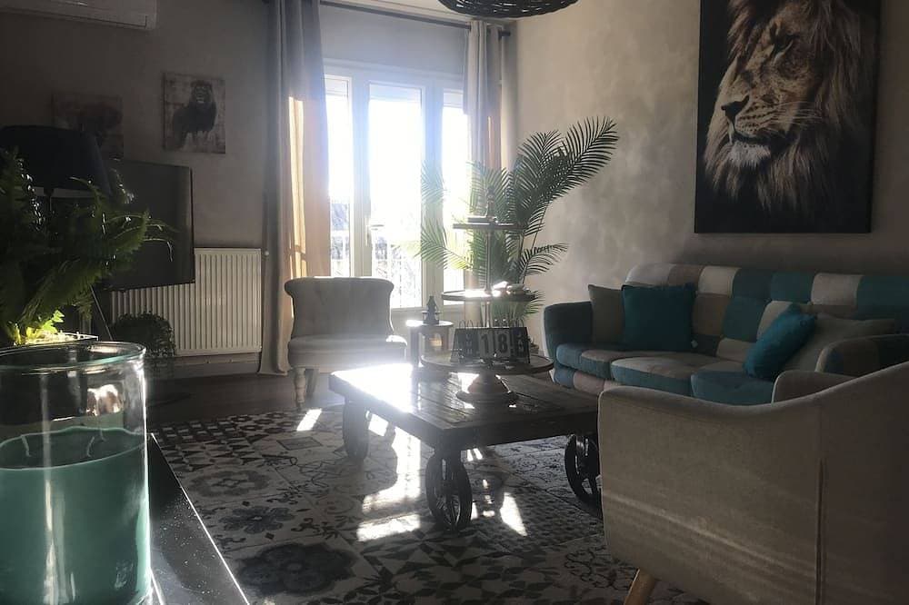 Apartment-Terrasse-Stadt-Ensuite mit Bad 1