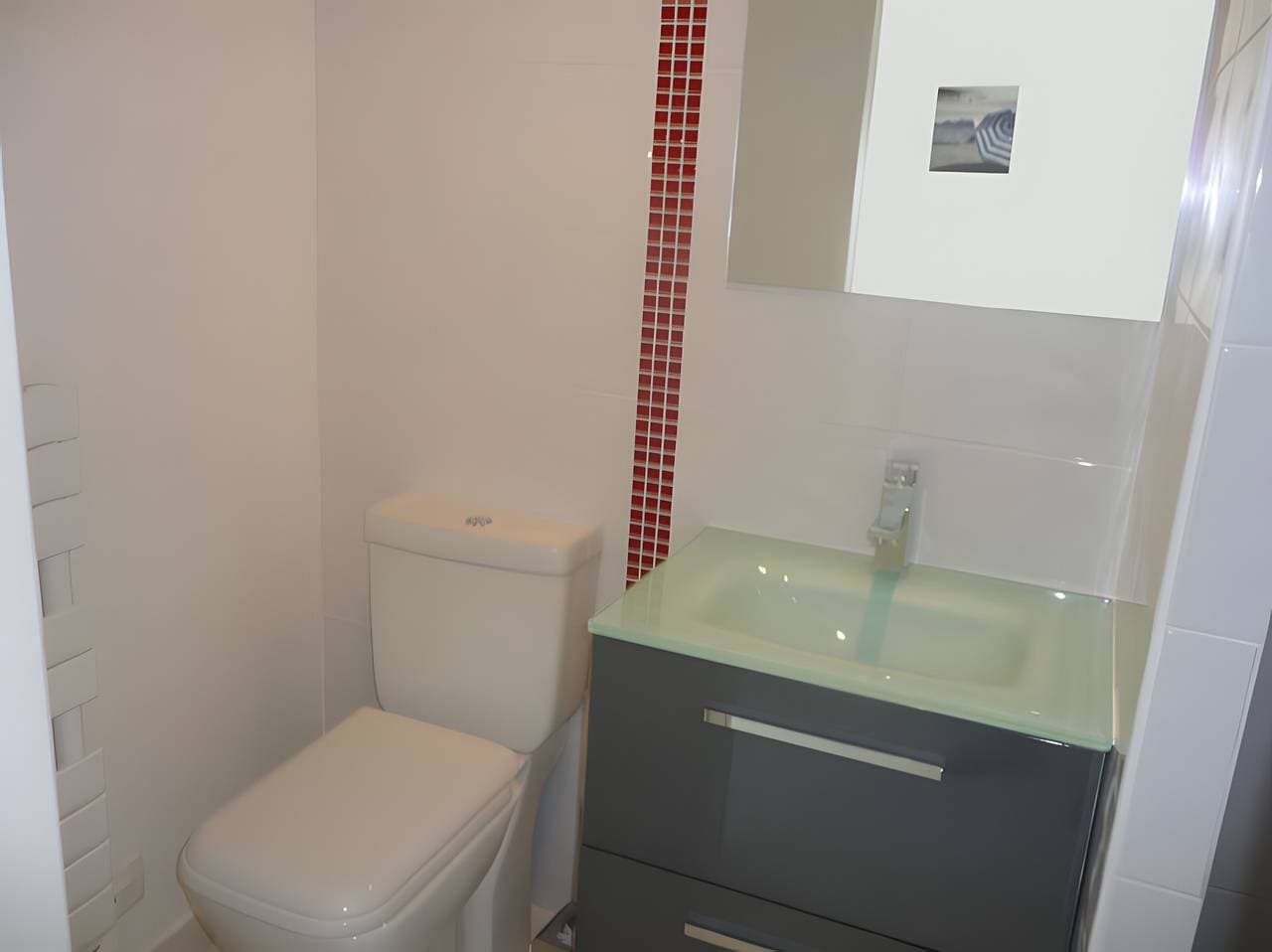 Foto 13 von 20: Unabhängiges, klimatisiertes Gästezimmer – Bei Chantal und Salvador