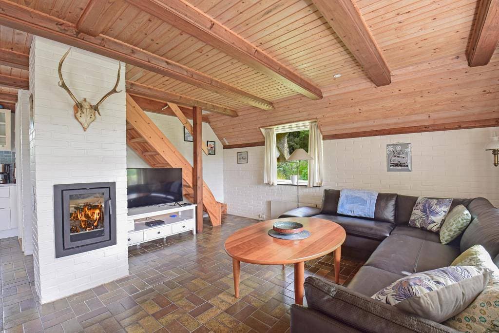 Foto 3 von 18: Süßes kleines Ferienhaus mit Kaminofen – Der Hund darf mit!