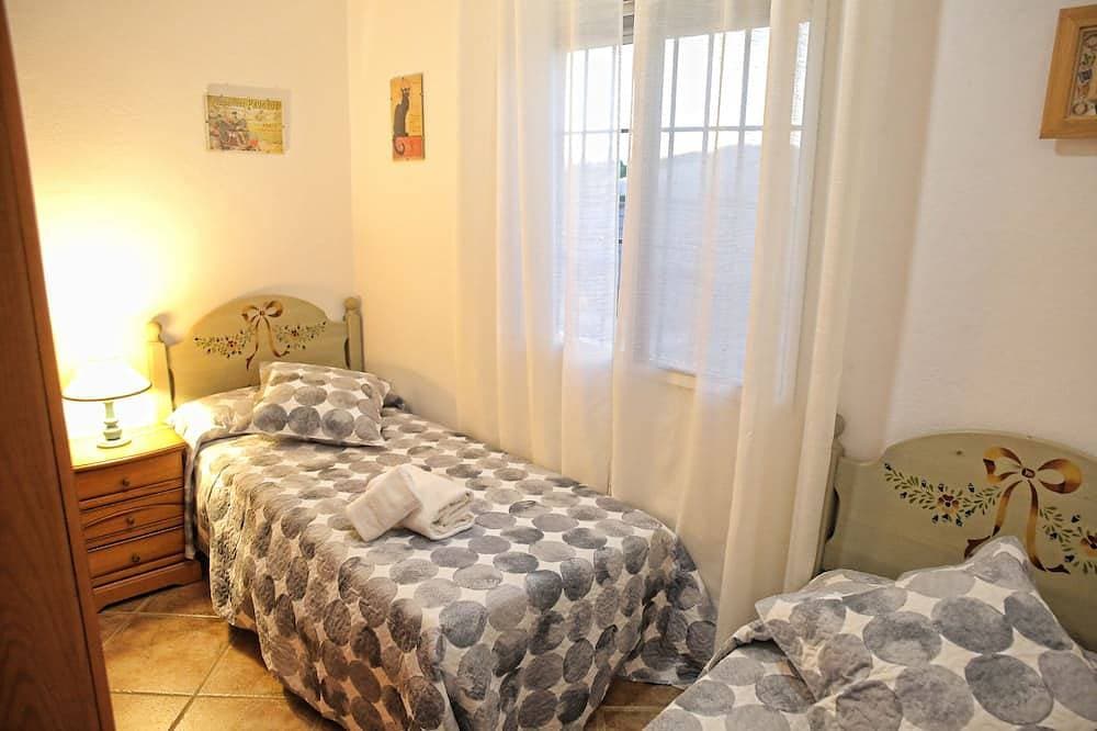 Foto 4 von 30: Private Villa, umgeben von Orangenbäumen, mit Swimmingpool, 10 Minuten vom Zentrum entfernt