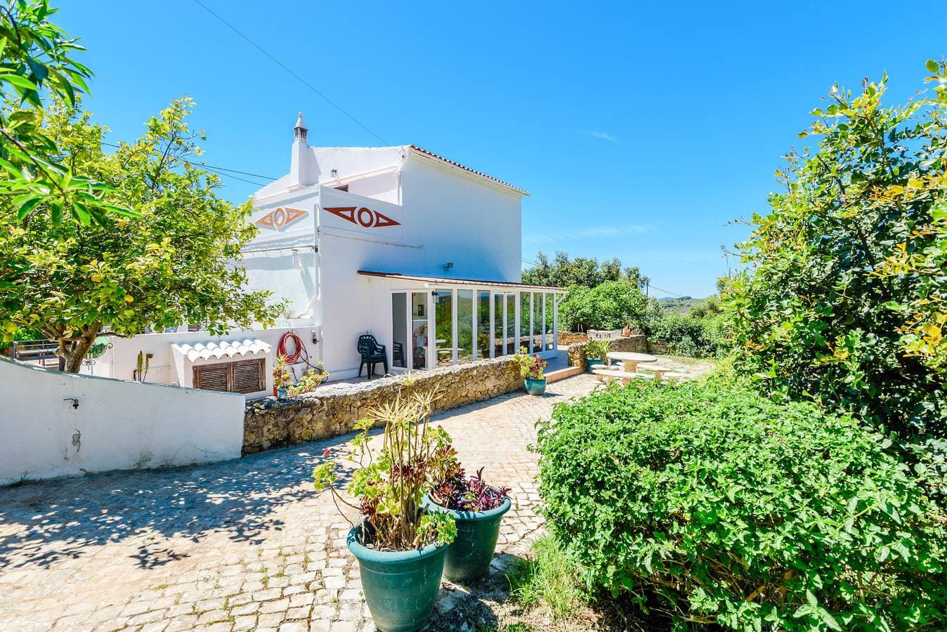 Casa no Limoeiro, Stylish Countryside Retreat Near 1