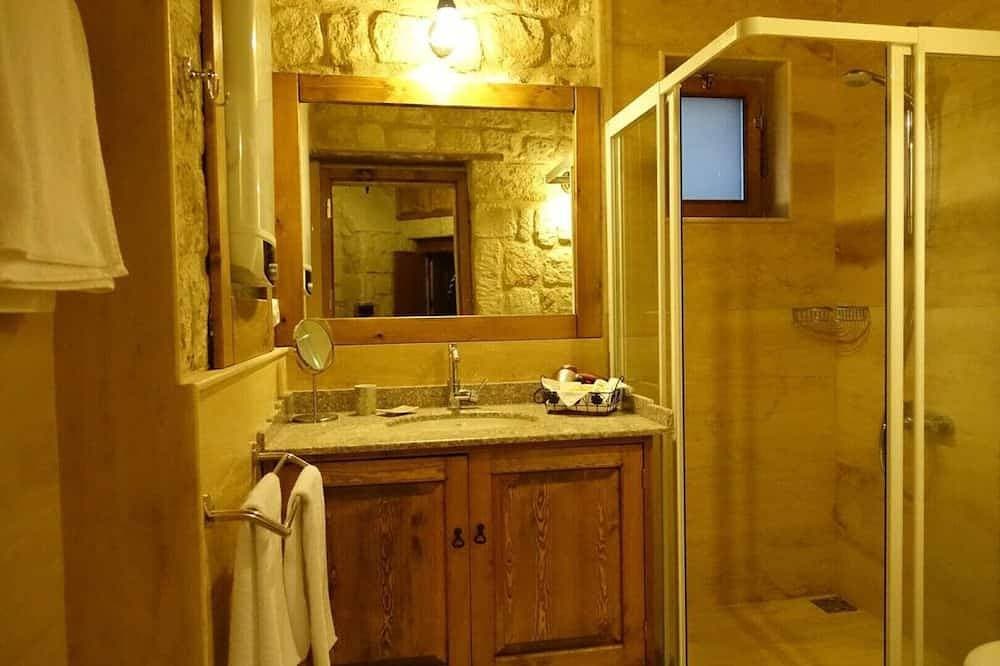 Foto 9 von 14: 3-Bedroom Stone House with a View