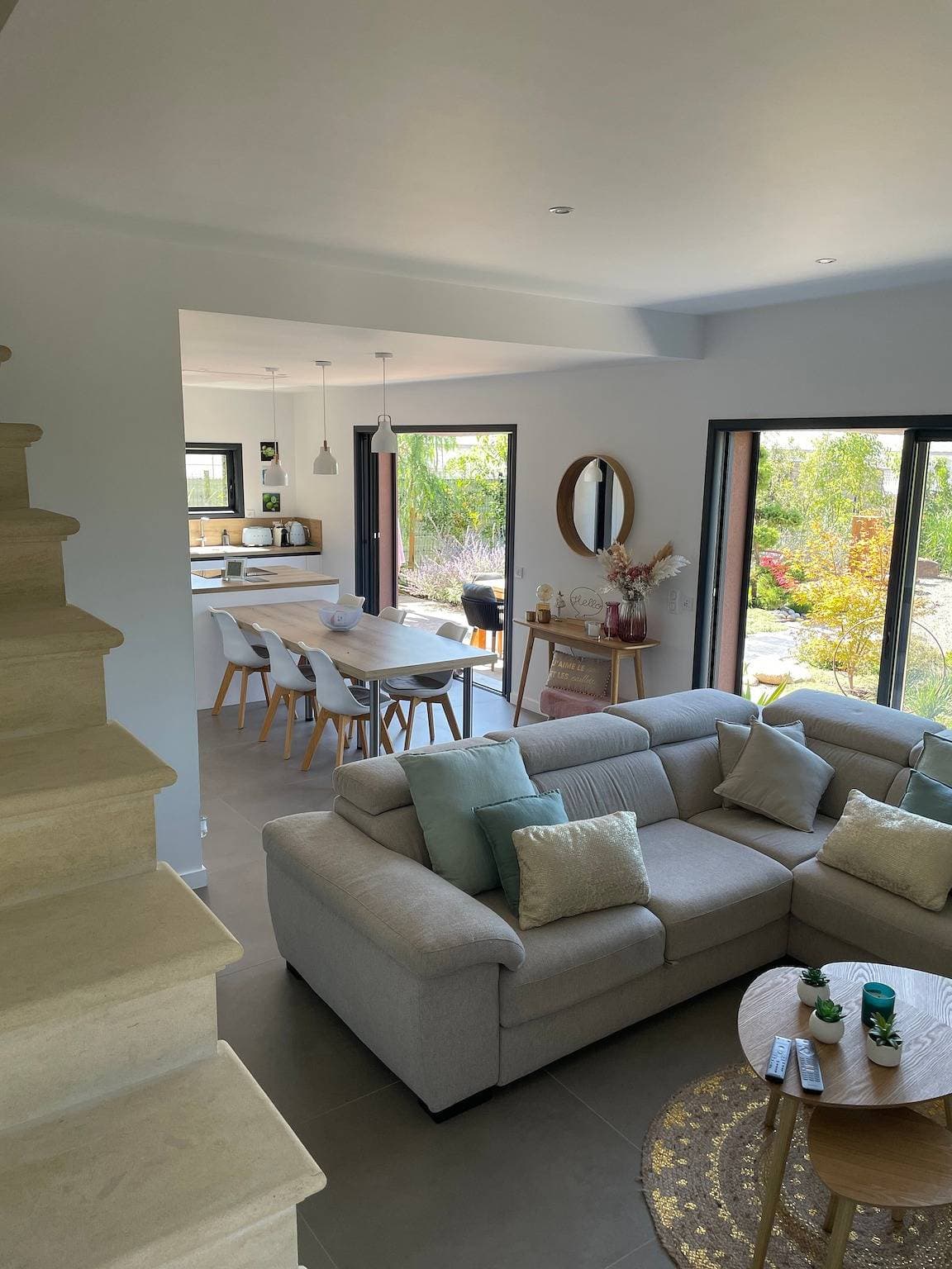 Foto 3 von 27: Ferienhaus „Traumnest mit Whirlpool“, privatem Pool, WLAN und Klimaanlage
