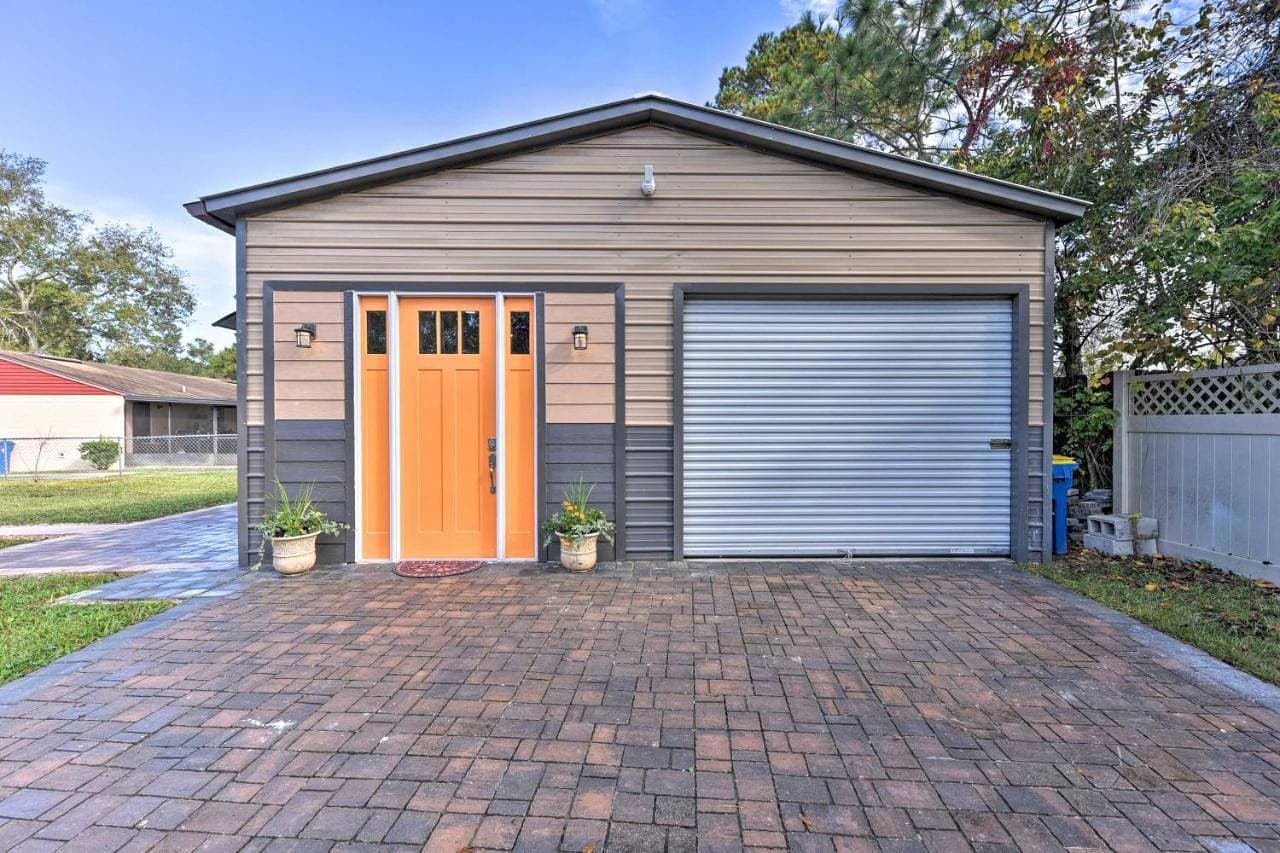 4 Mi to JAX! Quiet, Pet-Friendly Northside Studio 1
