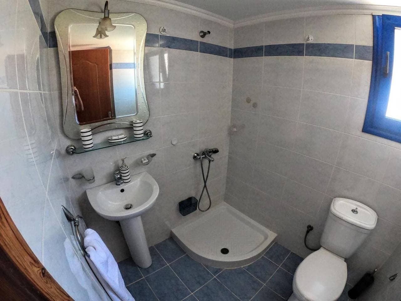 Foto 9 von 34: Ferienwohnung 'Irene Double Katoi' mit Meerblick, WLAN und Klimaanlage