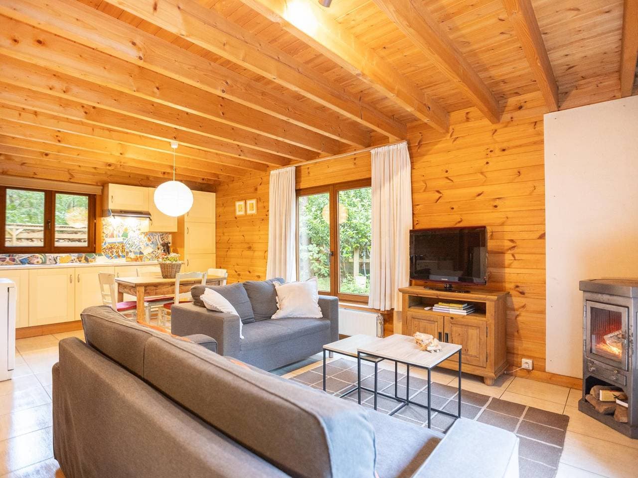 Foto 3 von 44: Kinderfreundliches Chalet im Wald