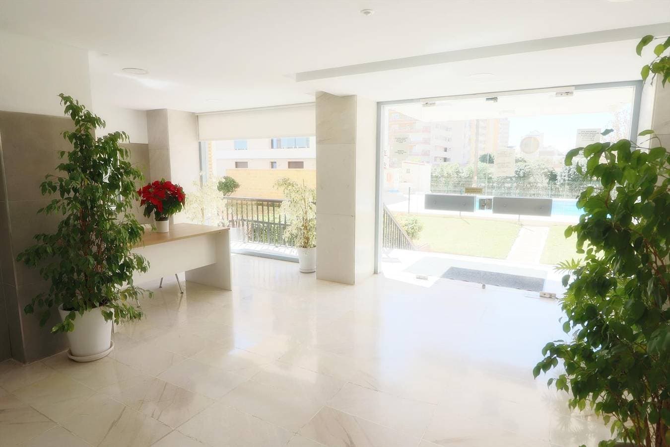 Foto 12 von 16: Beachfront Apartment Ronda 4J