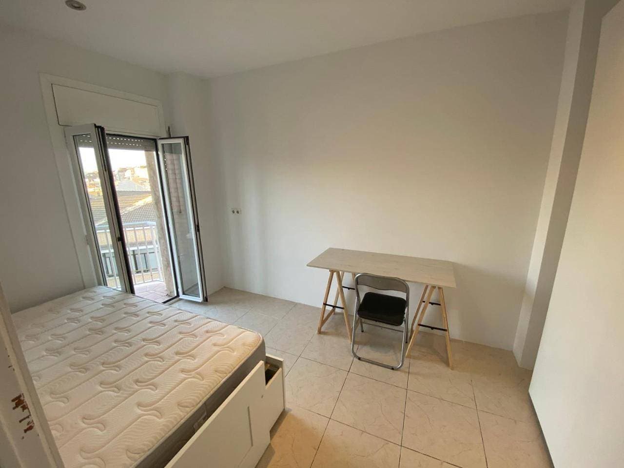 Foto 9 von 12: Three-Bedroom Apartment