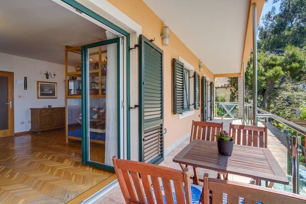 Foto 7 von 45: Ferienwohnung in Mali Lošinj mit Meerblick, Balkon, Klimaanlage, W-Lan (4896-4)