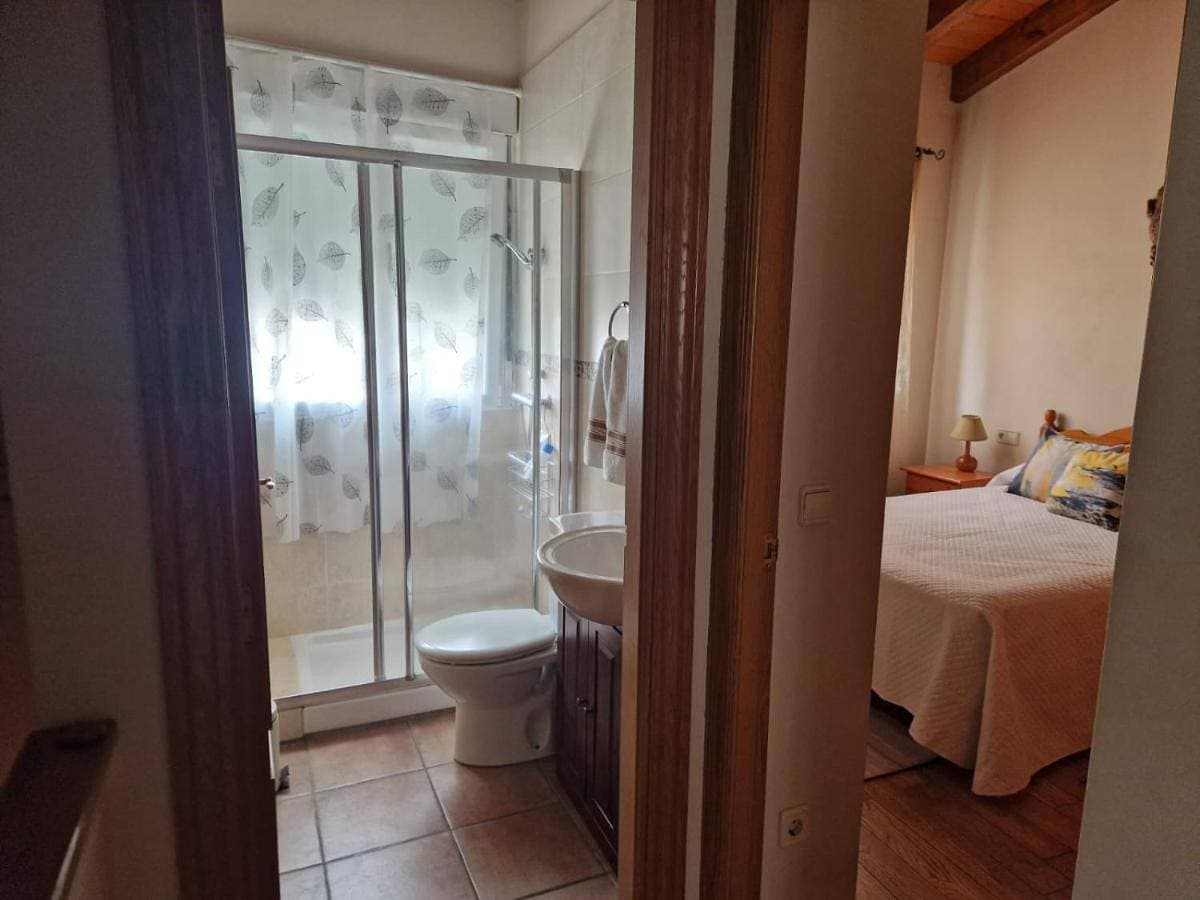 Foto 4 von 35: Three-Bedroom House