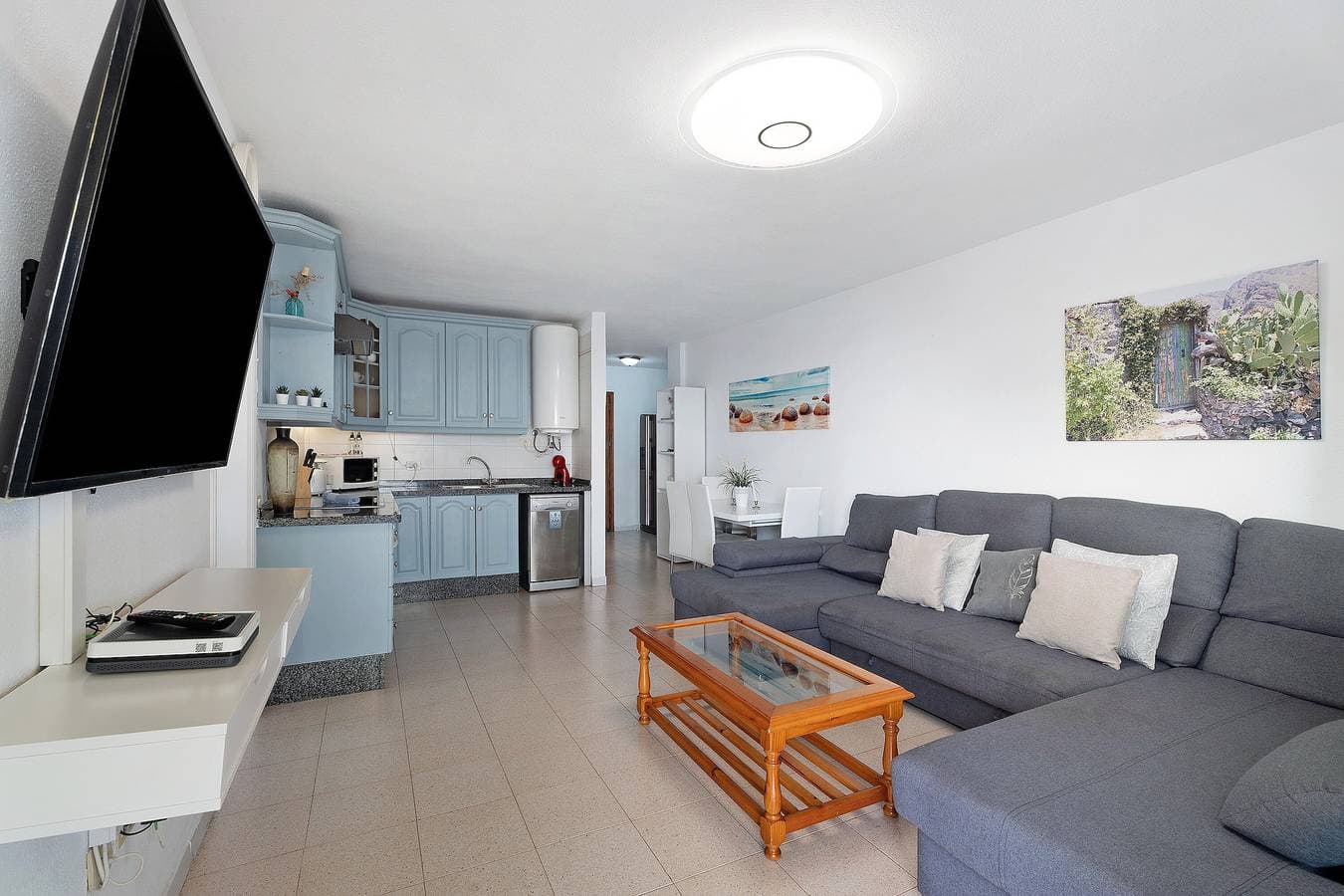 Foto 10 von 42: Ferienwohnung 'Penthause Luxe 501 Sea View Pool' mit Meerblick, privater Terrasse und WLAN