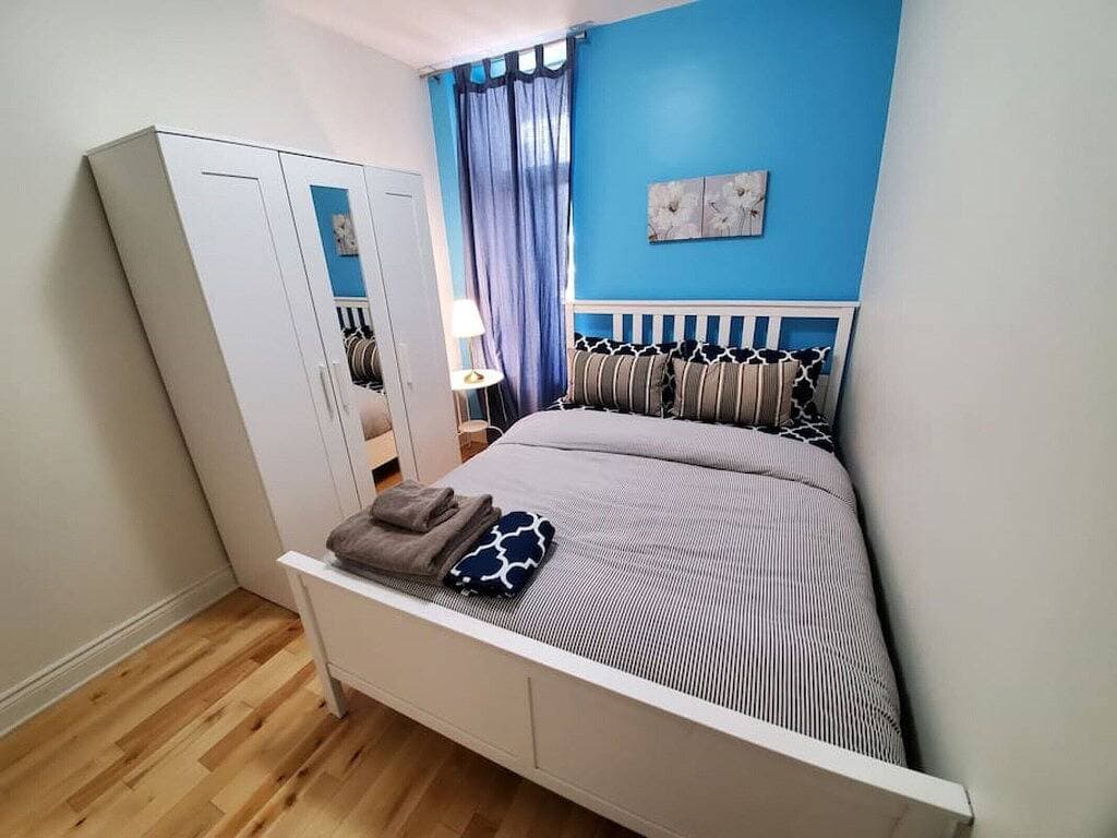 St.Denis Best Downtown 2 Bedroom Apartment 1