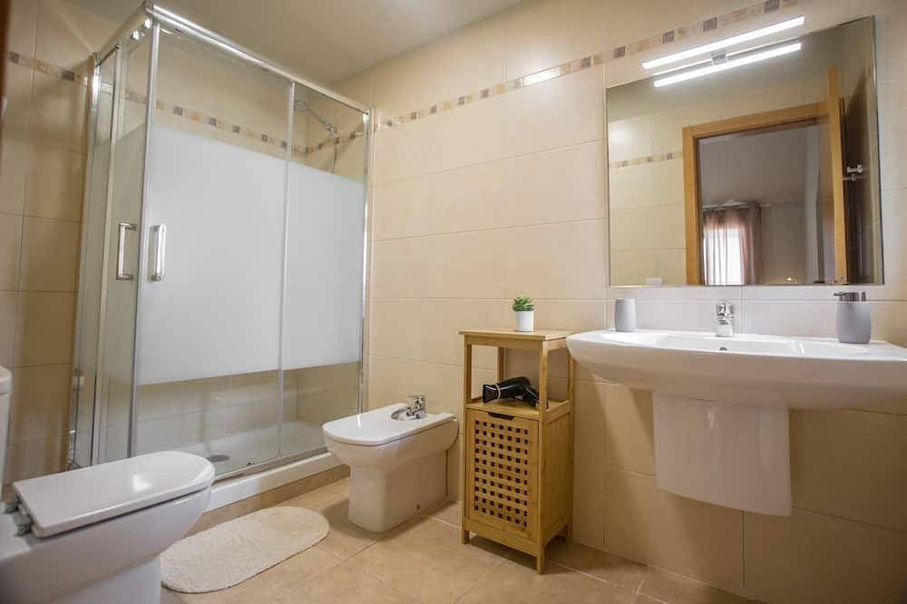 Foto 6 von 30: Modernes Stadthaus mit 2 Schlafzimmern, Wifi und Garage neben dem Strand