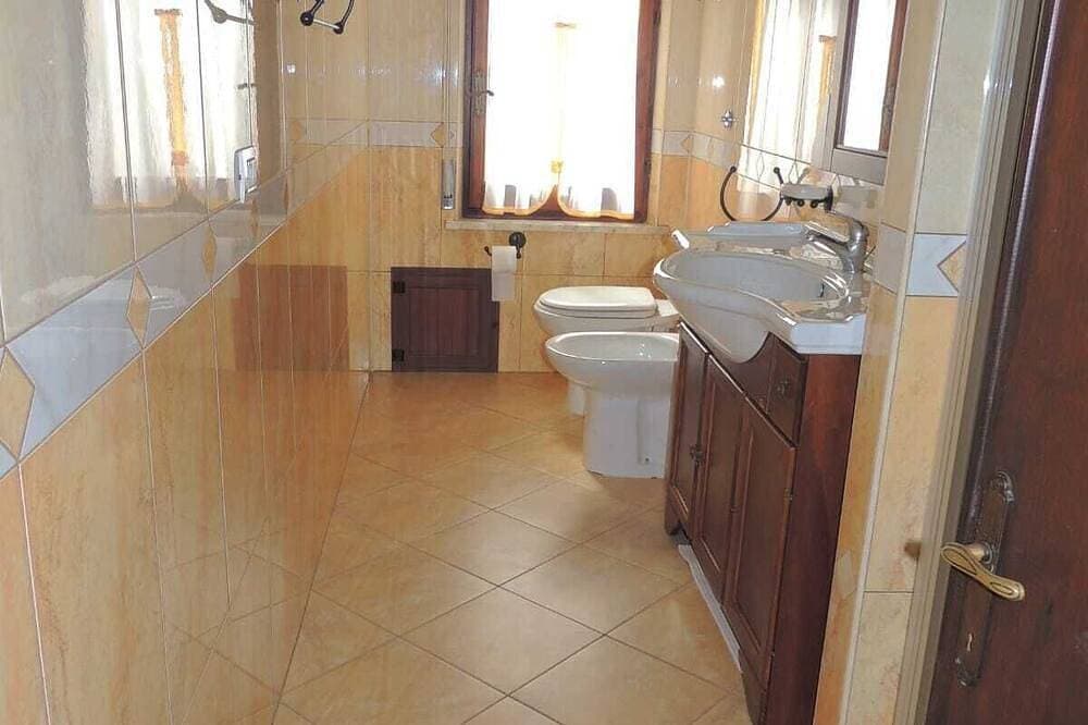 Foto 4 von 7: Vacation apartment in Santa Maria Navarrese, beautiful view