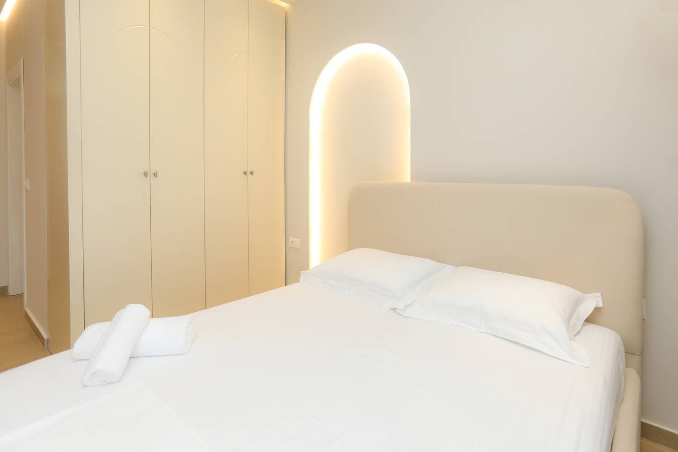 Foto 13 von 28: Palm Coastal White Studio