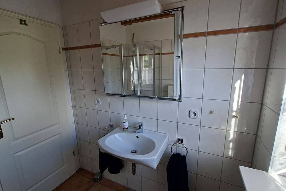 Foto 7 von 28: Blick aufn See - Ferienhaus mit traumhaftem Blick