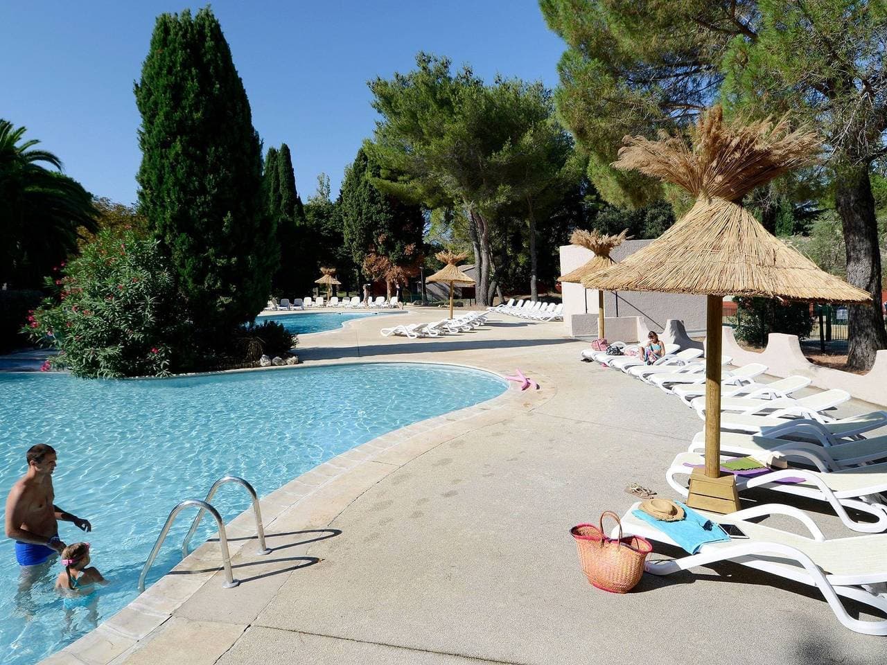 Foto 7 von 31: Resort in Arles mit Pools nahe Camargue