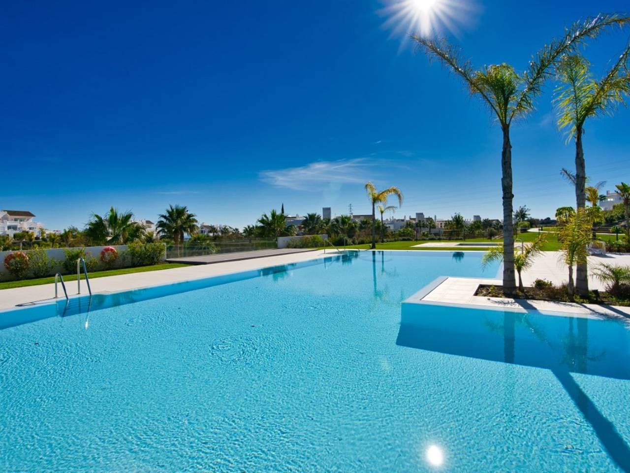 Foto 3 von 36: Moderne Wohnung in Estepona - Kapazität 6 Personen