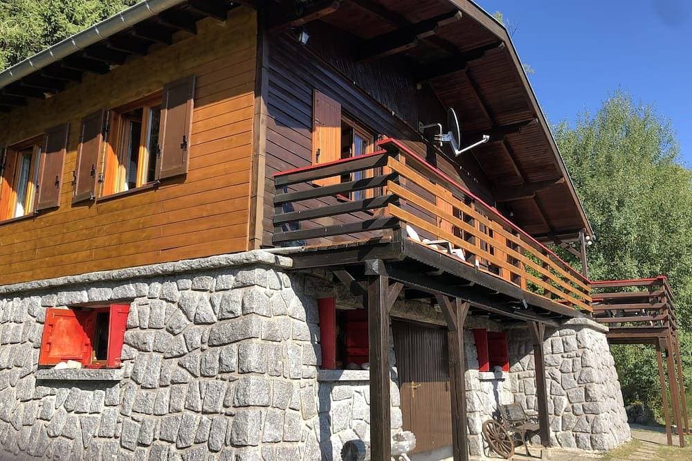 Foto 11 von 30: Große Berghütte inmitten der Natur, Panoramablick, in der Nähe von Colmar