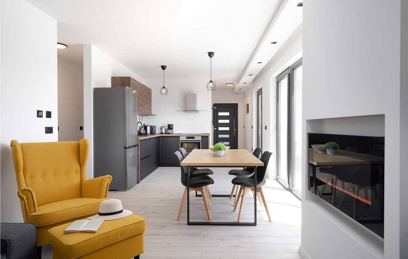 Foto 7 von 31: Gemütliche 75 m² große Wohnung mit Pool, Terrasse und WLAN in Strandnähe
