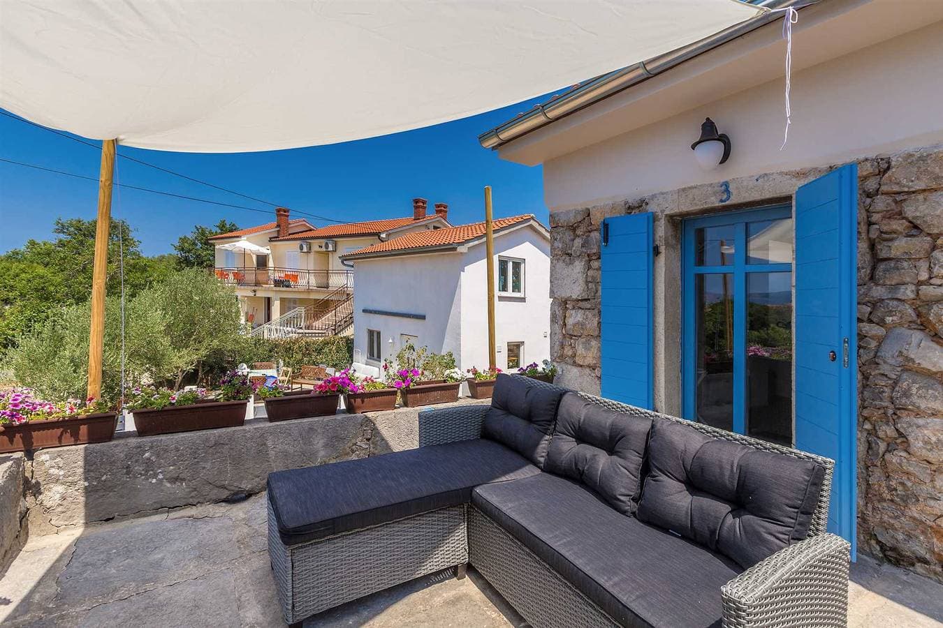 Foto 10 von 37: Ferienhaus Kuntenta mit privatem Pool und Whirlpool